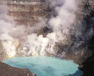 Другой кратер Горелого. С озером соляной кислоты.