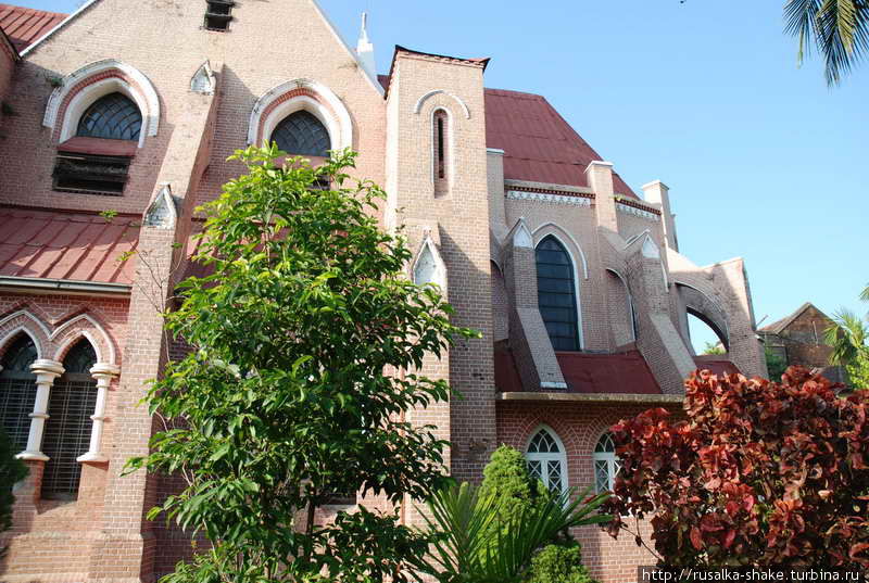 Свято-Троицкий собор Янгон, Мьянма