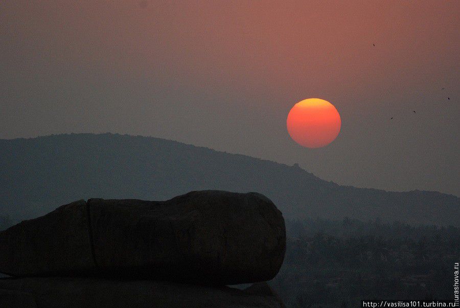 Хампи - Сказочный закат в царстве ванаров Хампи, Индия