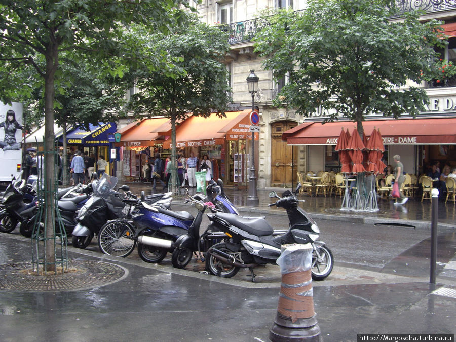 После дождя.. Париж, Франция