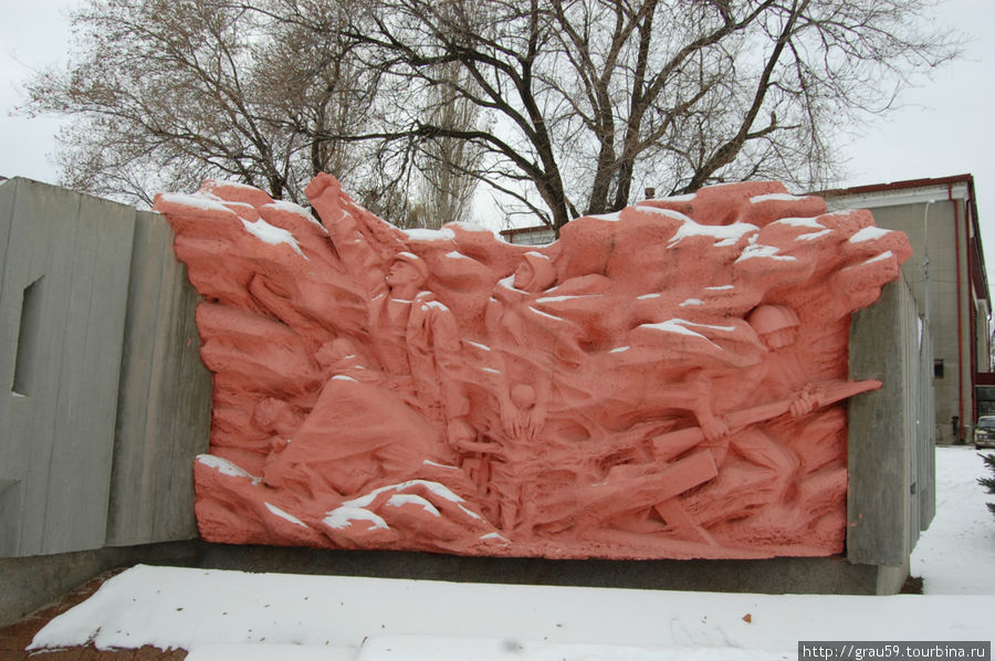 Памятник Воинам Великой Отечественной Войны Саратов, Россия