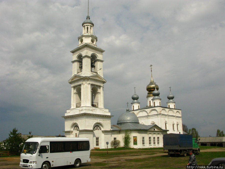 Сам храм с колокольней — красивейшие Тимирязево, Россия