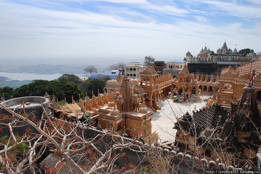 Шатрунджая - гора 863 храмов Палитана, Индия