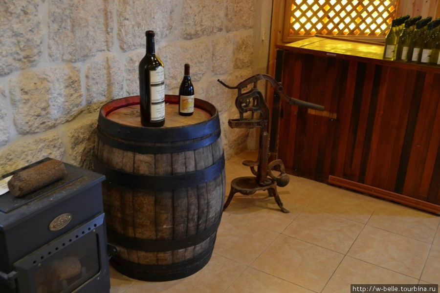 Монастырское вино. Латрун, Израиль
