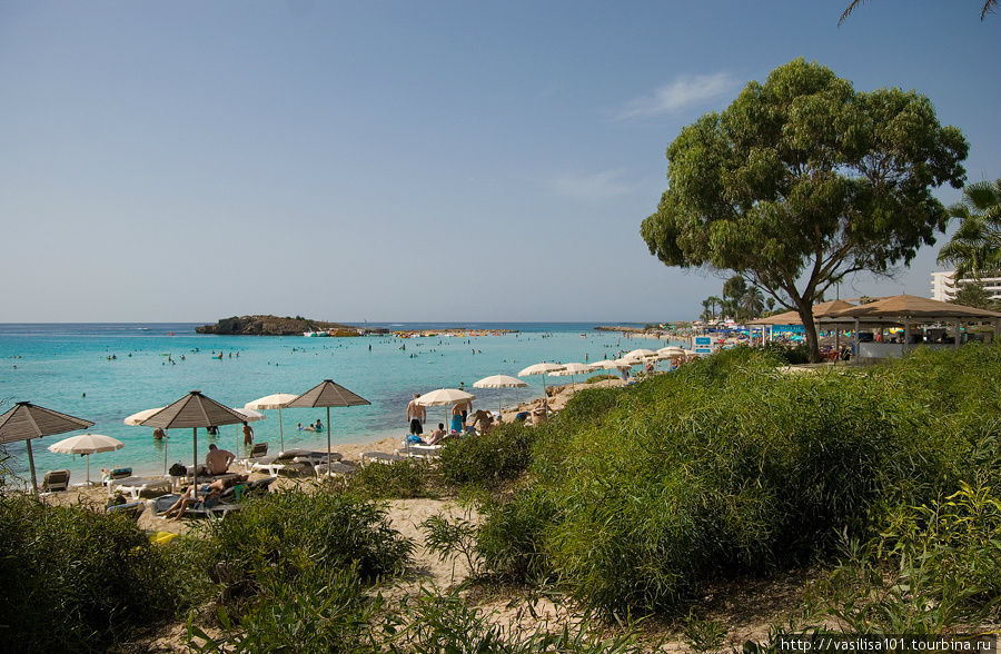Пляж у Нисси Бич Отель Айя-Напа, Кипр