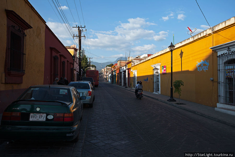 Оахака де Хуарез, или просто Оахака, Мексика.