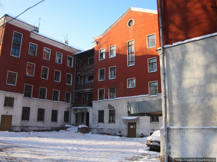 Общежитие, Дом №8, готовится к сносу. Москва, Россия