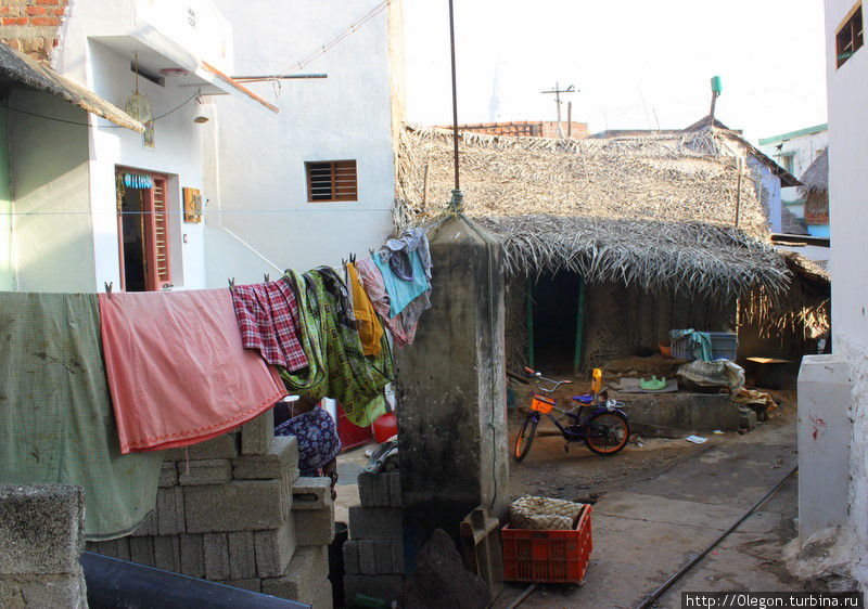 Улочки, домишки Каньякумари, Индия