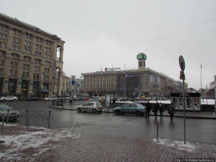Выходим на площадь Независимости Киев, Украина