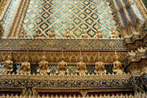 Стена храма Прасат Пхра Тхап Бидон (Prasat Phra Thap Bidon)