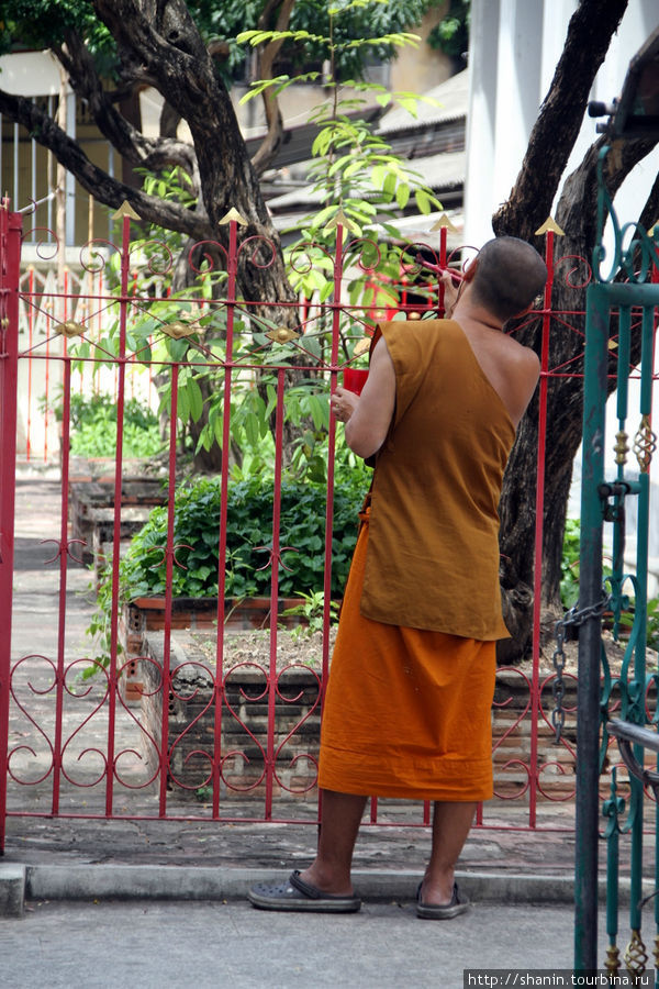 Монах — маляр, по совместительству Бангкок, Таиланд