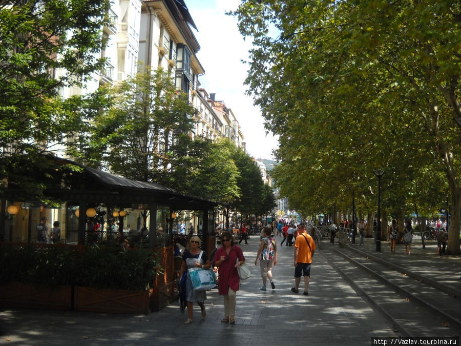 Бульвар Сан-Себастьян, Испания