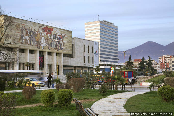 Национальный музей Префектура Тирана, Албания