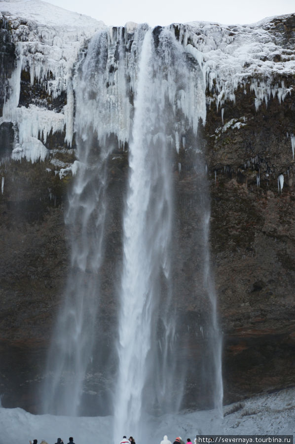 Водопад Seljalandsfoss Исландия