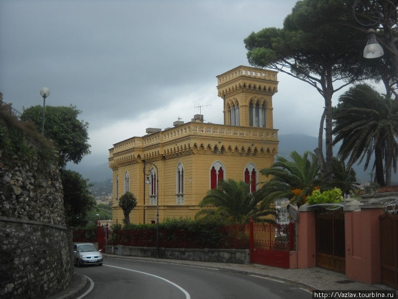 Замок Рапалло, Италия