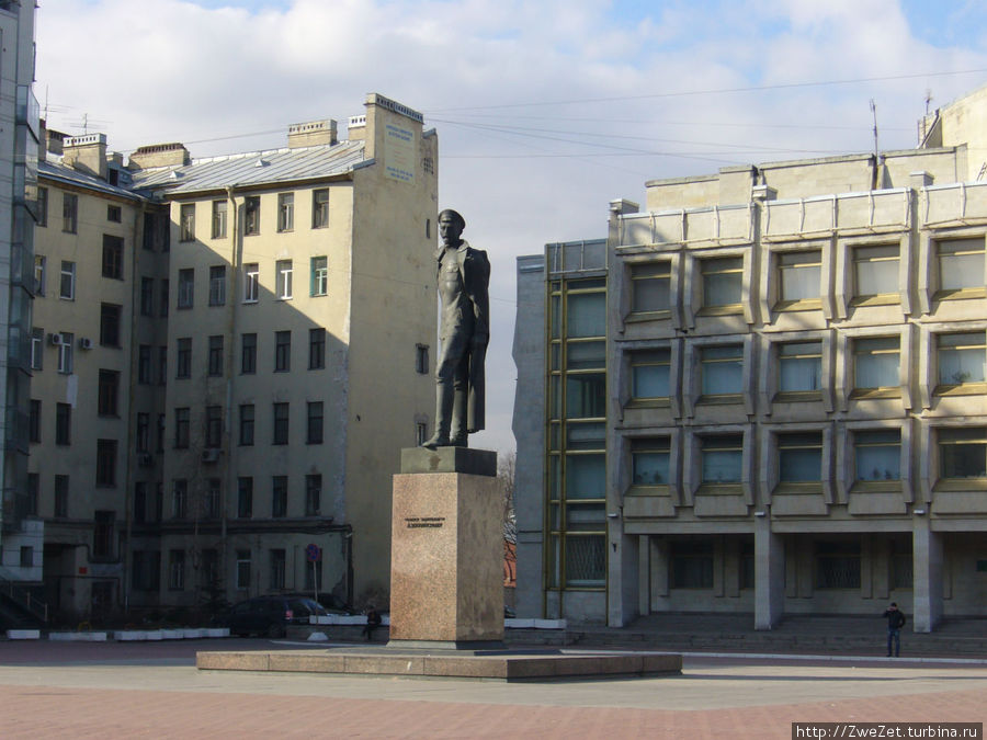 У нас памятник железному Феликсу не сносили Санкт-Петербург, Россия