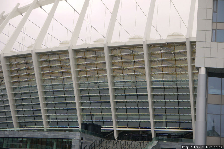 Отреконструированный (вернее, перестроенный) к Евро-12 Олимпийский стадион Киев, Украина