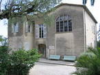 Дом — музей Ренуара.