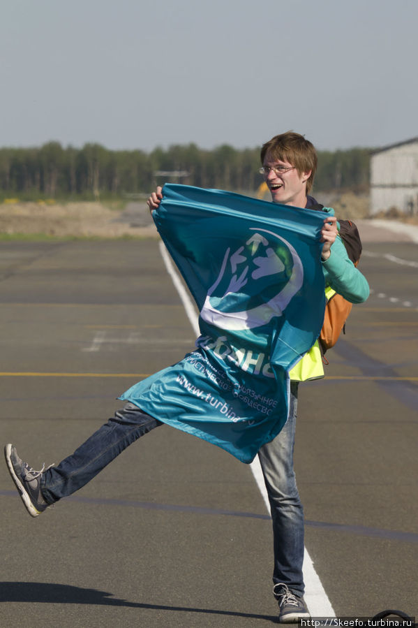 Дима с флагом Санкт-Петербург, Россия