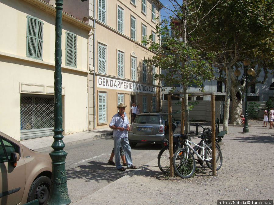 Очень маленький и скромненький городок.. Сен-Тропе, Франция