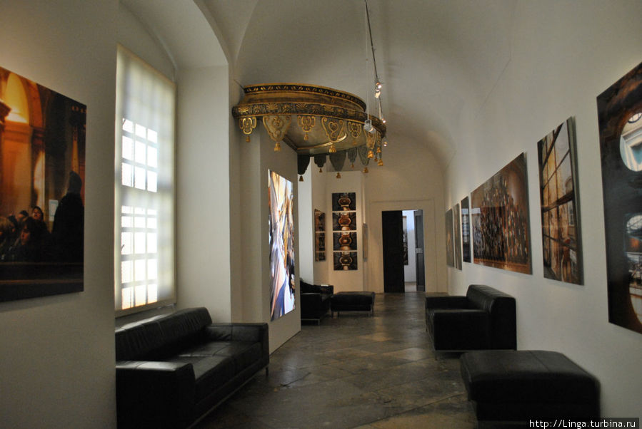 Музей Карла Борромео — это одно небольшое помещение, количество  пронумерованных экспонатов едва доходит до 20. Вена, Австрия