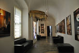 Музей Карла Борромео — это одно небольшое помещение, количество  пронумерованных экспонатов едва доходит до 20.