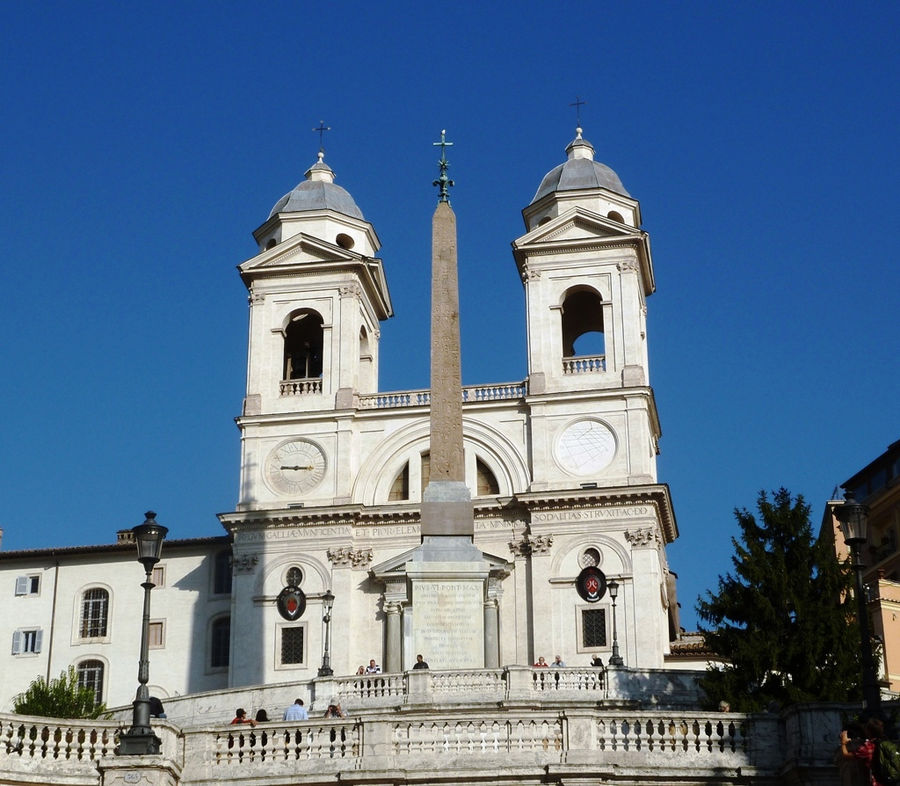 Церковь Тринита дей Монти Рим, Италия