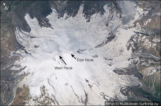 Эльбрус представляет собой двувершинный конус вулкана. Западная вершина имеет высоту 5642 м, Восточная — 5621 м. Они разделены седловиной — 5200 м и отстоят друг от друга примерно на 3 км. По альпинистской классификации Эльбрус оценивается как 2А снежно-ледовая, прохождение обеих вершин — 2Б. Есть и другие, более сложные маршруты, например Эльбрус (З) по С-З ребру 3А. Последнее извержение датируется 50 г.н.э. ± 50 лет и возможность его извержения не исключена и если это произойдет — прощайте красавчики! Кабардино-Балкария, Россия