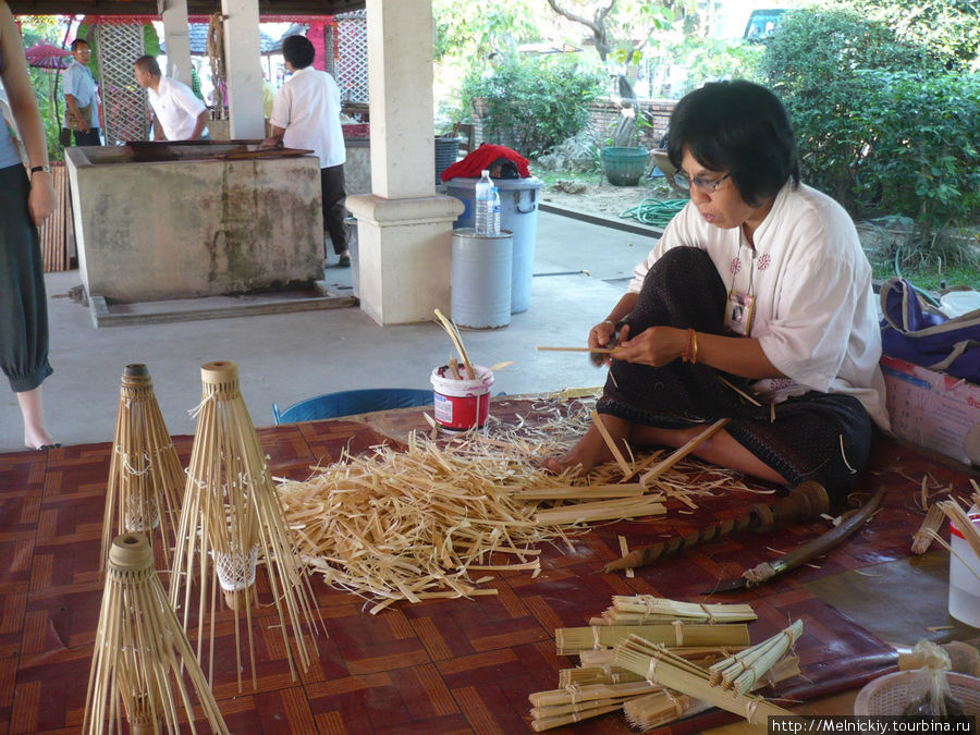 Как делают зонтики в Таиланде Чиангмай, Таиланд