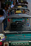 Еще немного о транспорте...
Поймать такси в Бангкоке — не проблема! Проблема — доехать туда, куда нужно и при этом остаться живым и желательно не покалечиться и не лишиться кошелька! Вообще по городу курсирует множество разноцветных такси, что очень явно бросается в глаза. Как пояснил наш гид, цвет такси означает уровень квалификации водителя! Так что учитывайте этот нюанс, прежде чем вас прокатят да еще и  с ветерком:)