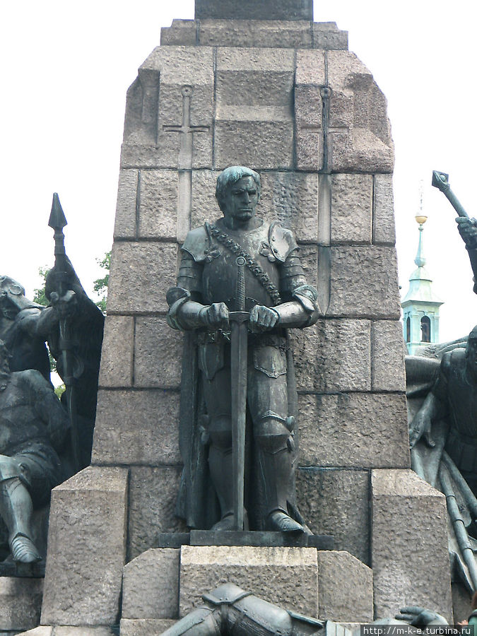 Монумент лицевая сторона Краков, Польша