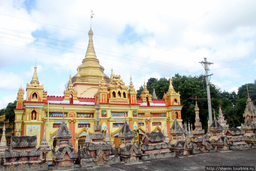 Золотая ступа Монива, Мьянма