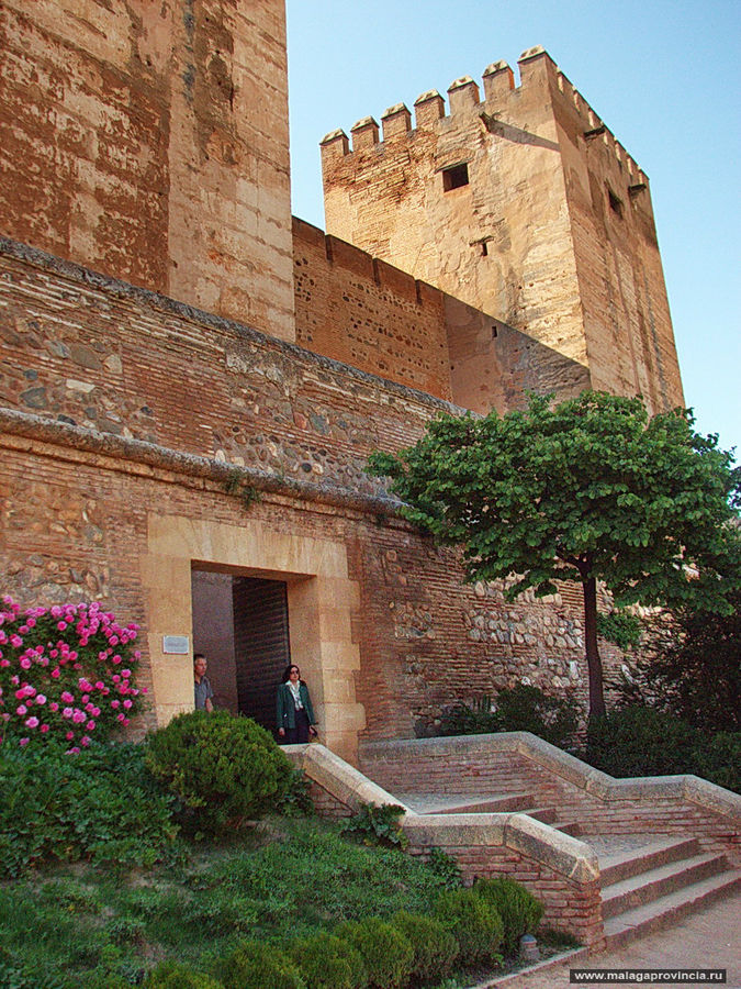 Вход в крепость, Alcazaba Гранада, Испания