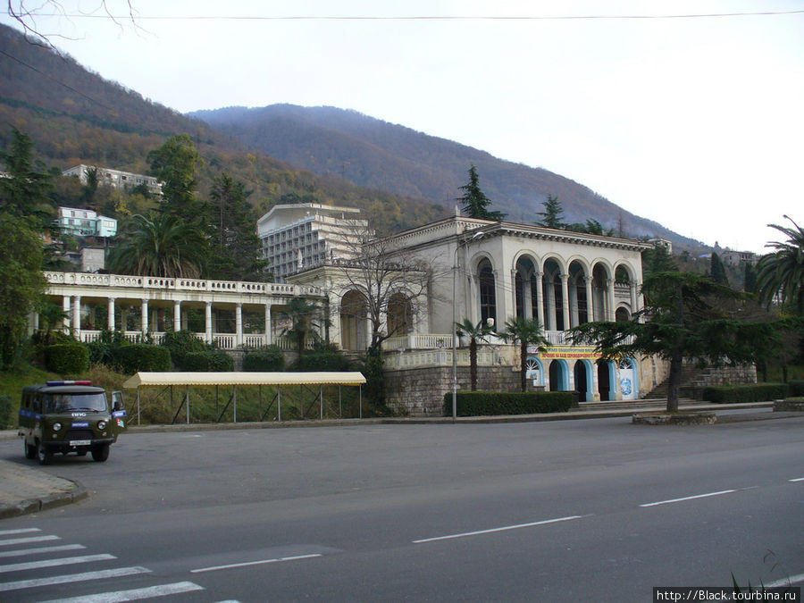 Железнодорожный вокзал Старой Гагры Гагра, Абхазия