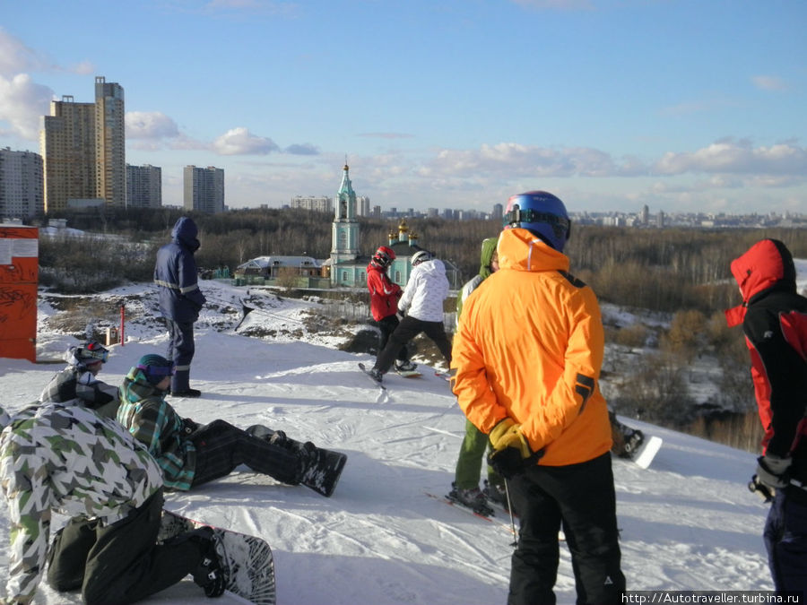 Покататься на горных лыжах в Москве. Москва, Россия
