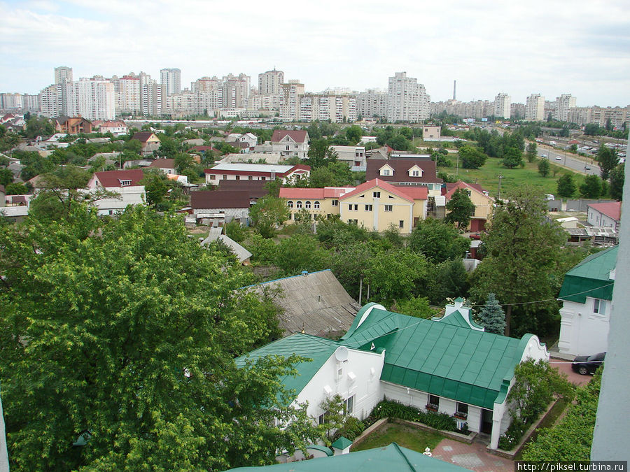 Две Троещины: сельская и городская. Киев, Украина