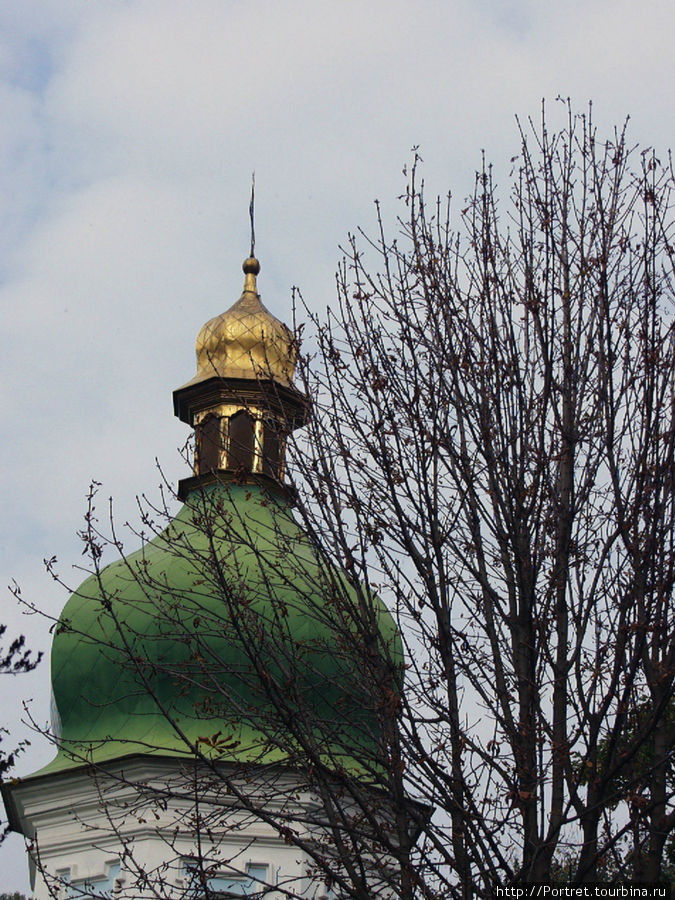 Киев: под защиту монастырских стен Киев, Украина