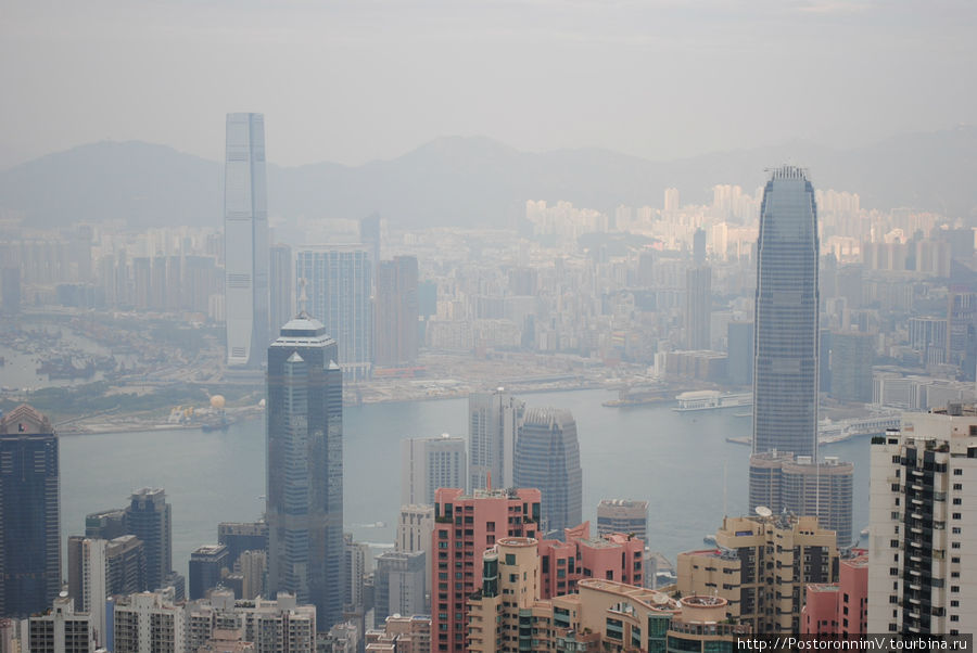 вид на Гонконг с высоты в 552 метра (Пик Виктория) Гонконг
