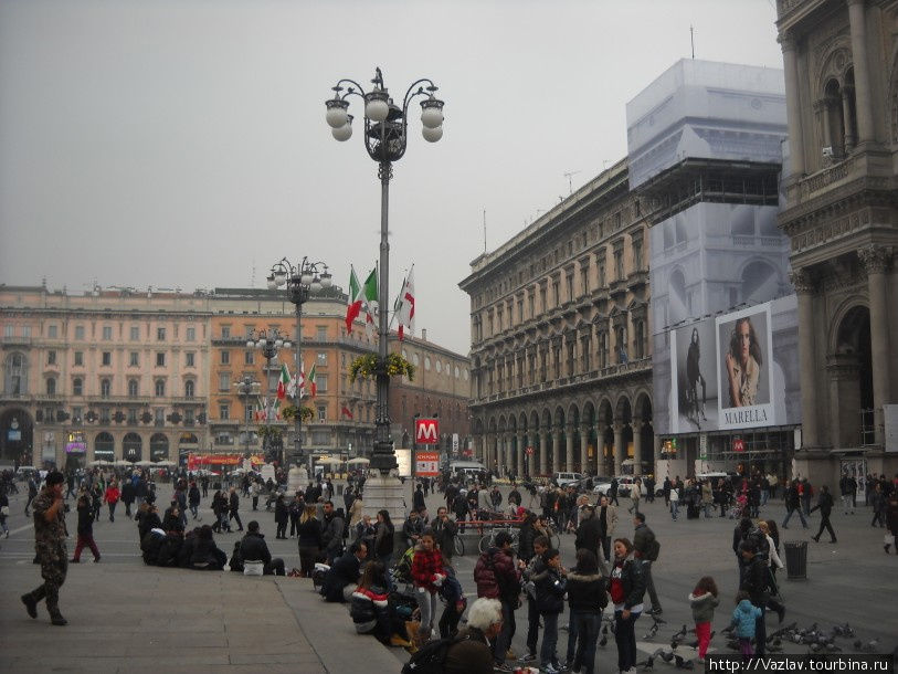 Праздный элемент Милан, Италия