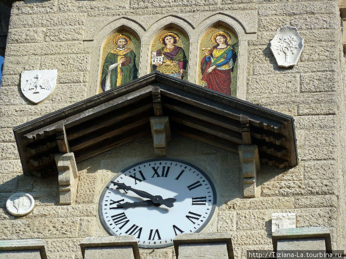 Фрагмент башни с часами Сан-Марино, Сан-Марино