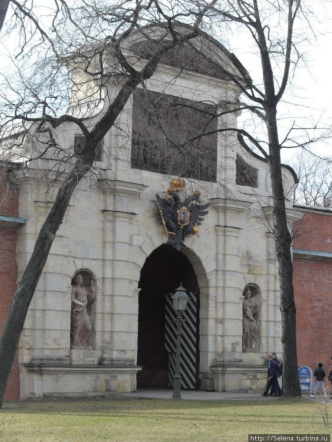 Прогулка по Петропавловской крепости Санкт-Петербург, Россия