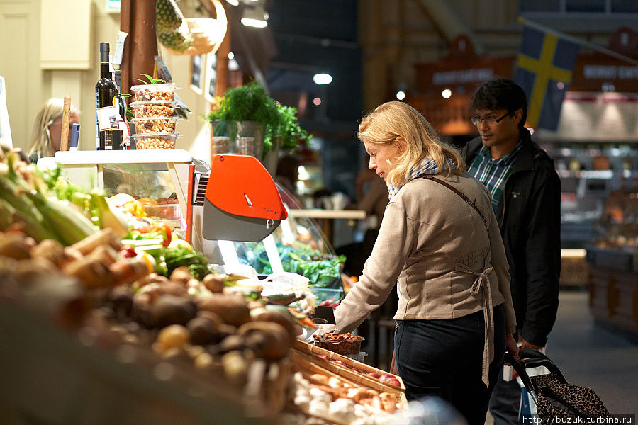 Респектабельный рынок Östermalms Saluhall Стокгольм, Швеция