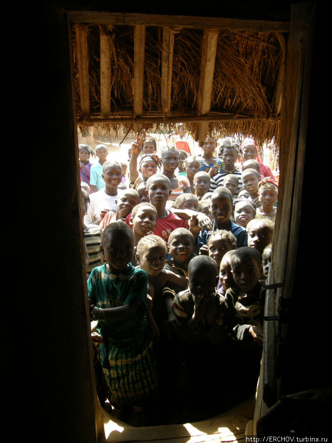 Люди народности  мандинка Провинция Нзерекоре, Гвинея