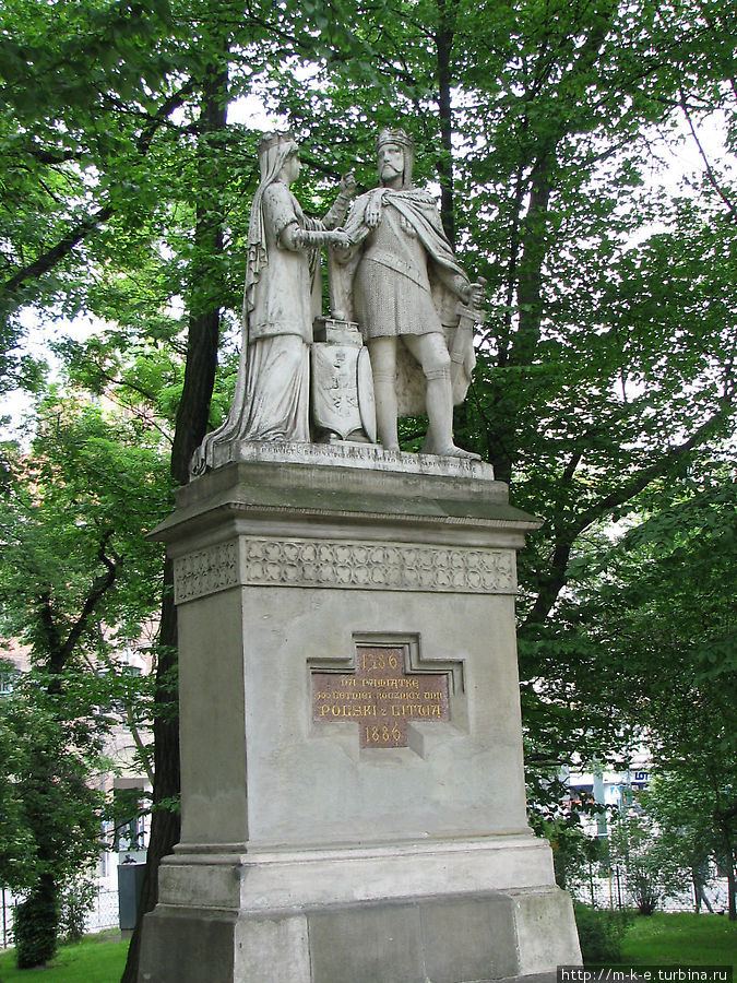памятник королеве Ядвиге и королю Владиславу Ягелло Краков, Польша