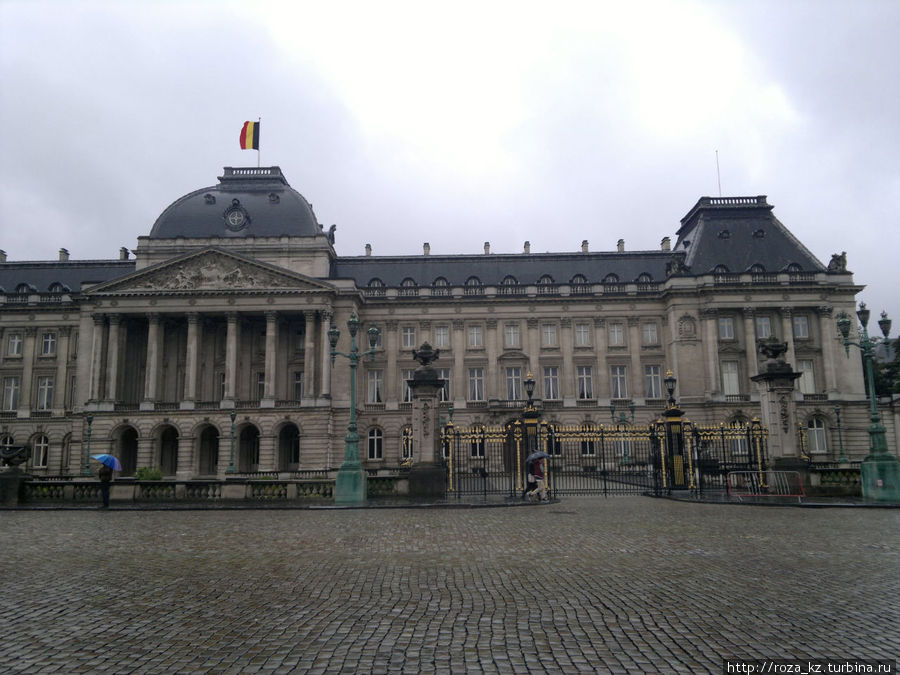 Голливудские штучки над Королевским Дворцом Брюссель, Бельгия