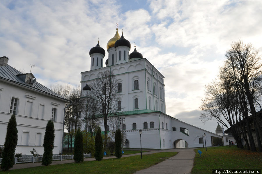Собор строился 17 лет (до 1699 года) Псков, Россия