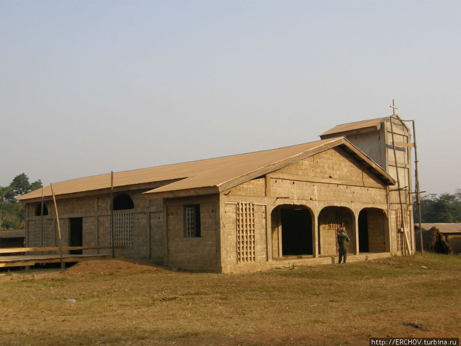 Церковь. Провинция Нзерекоре, Гвинея