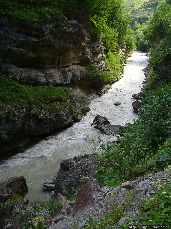 Бурная река Кабардино-Балкария, Россия