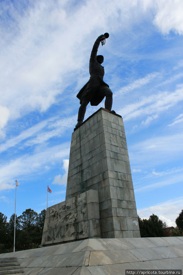 памятник героям битвы под Москвой Дмитров, Россия