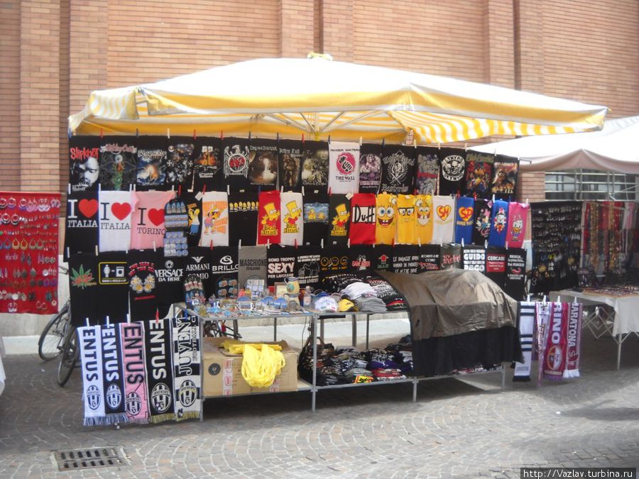 Торговля сувенирами Турин, Италия